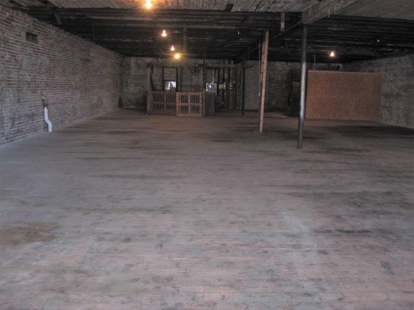 213 S State St, Jerseyville, IL 62052